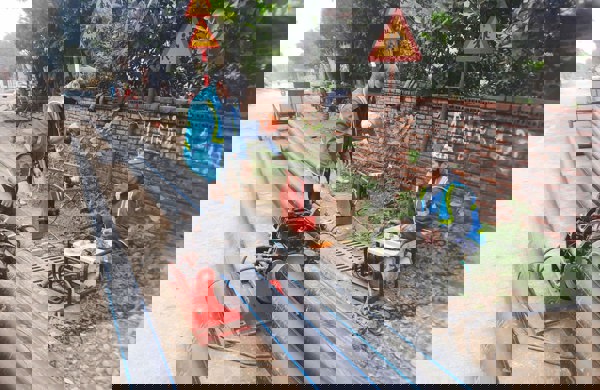 Yên Xuân đẩy nhanh tiến độ kéo đường nước sạch phục vụ nhân dân