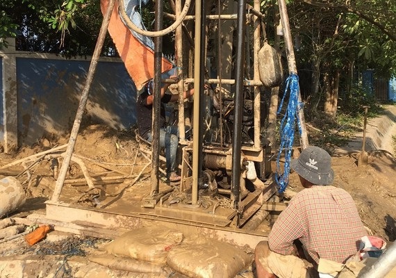 Khoan giếng nước ngầm cung cấp nước cho người dân vùng hạn mặn Sóc Trăng